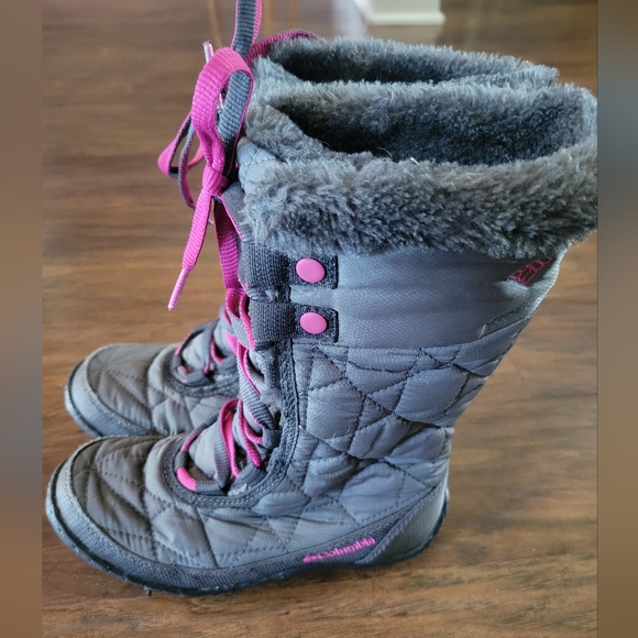 Columbia Winter Boots - Picture 1 of 10